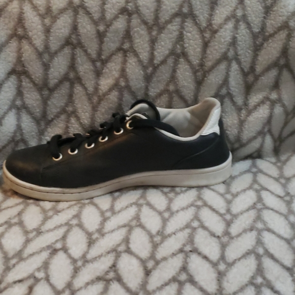 Shoes - Picture 3 of 3